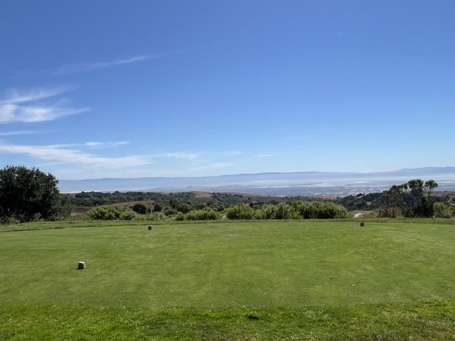 Elevated tee at Stonebrae Country Club overlooking the East Bay and San Francisco Bay